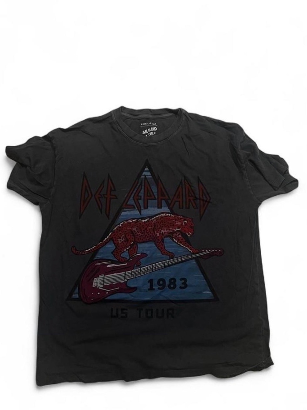 American Eagle Outfitters Black Tee with Def leopard and Guitar Graphic